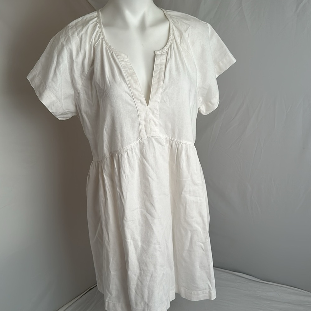 Universal Thread White Split V-Neck Empire Waist … - image 1